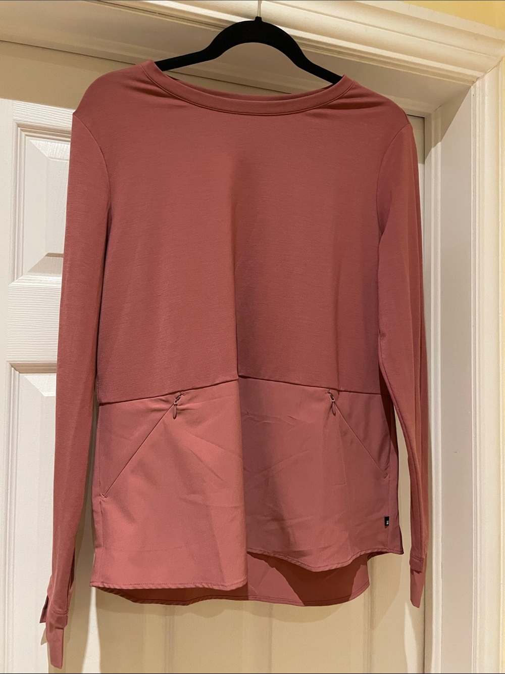FIG Mixed Media Travel Tunic Top M Dusty Rose Zip Pockets Althleisure